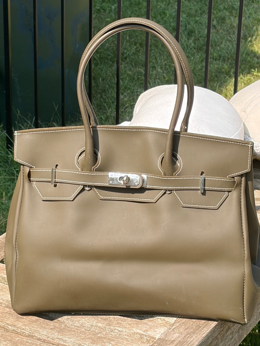 Vintage Y2K Made in Italy Matte Taupe Jelly Top Handle Satchel Purse Firkin MINT - Picture 3 of 16